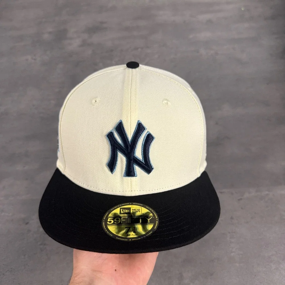 New Era New York Yankees Hat 7 1/4 Cream‎ Sky Blue Navy 2 Tone FAM Old Stadium